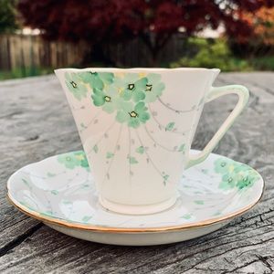 Royal Grafton Bone China Tea Cup & Saucer 6121